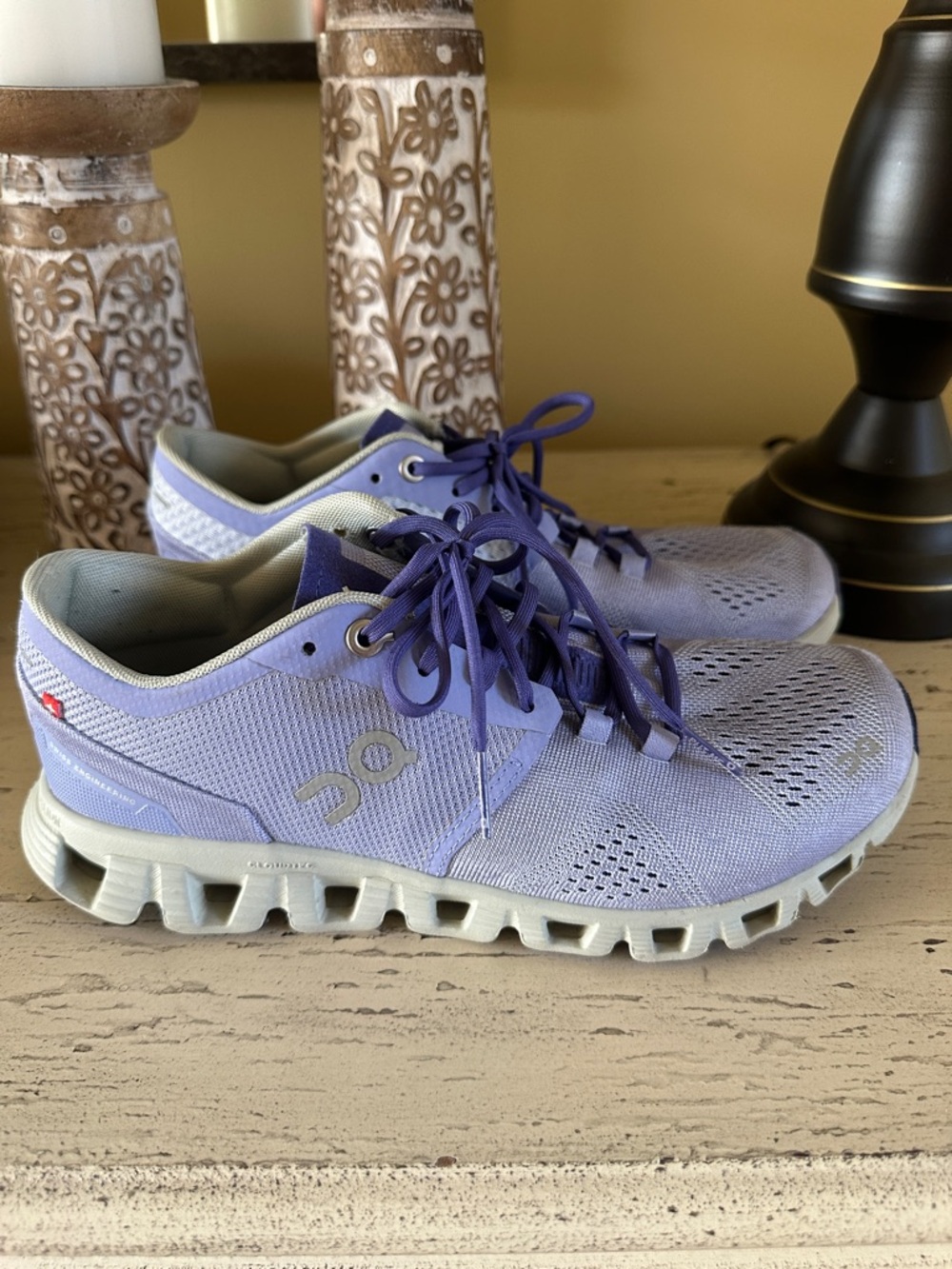On Cloud X Women’s tennis shoes sneakers in Lavender/Ice Athletic Sporty Trendy